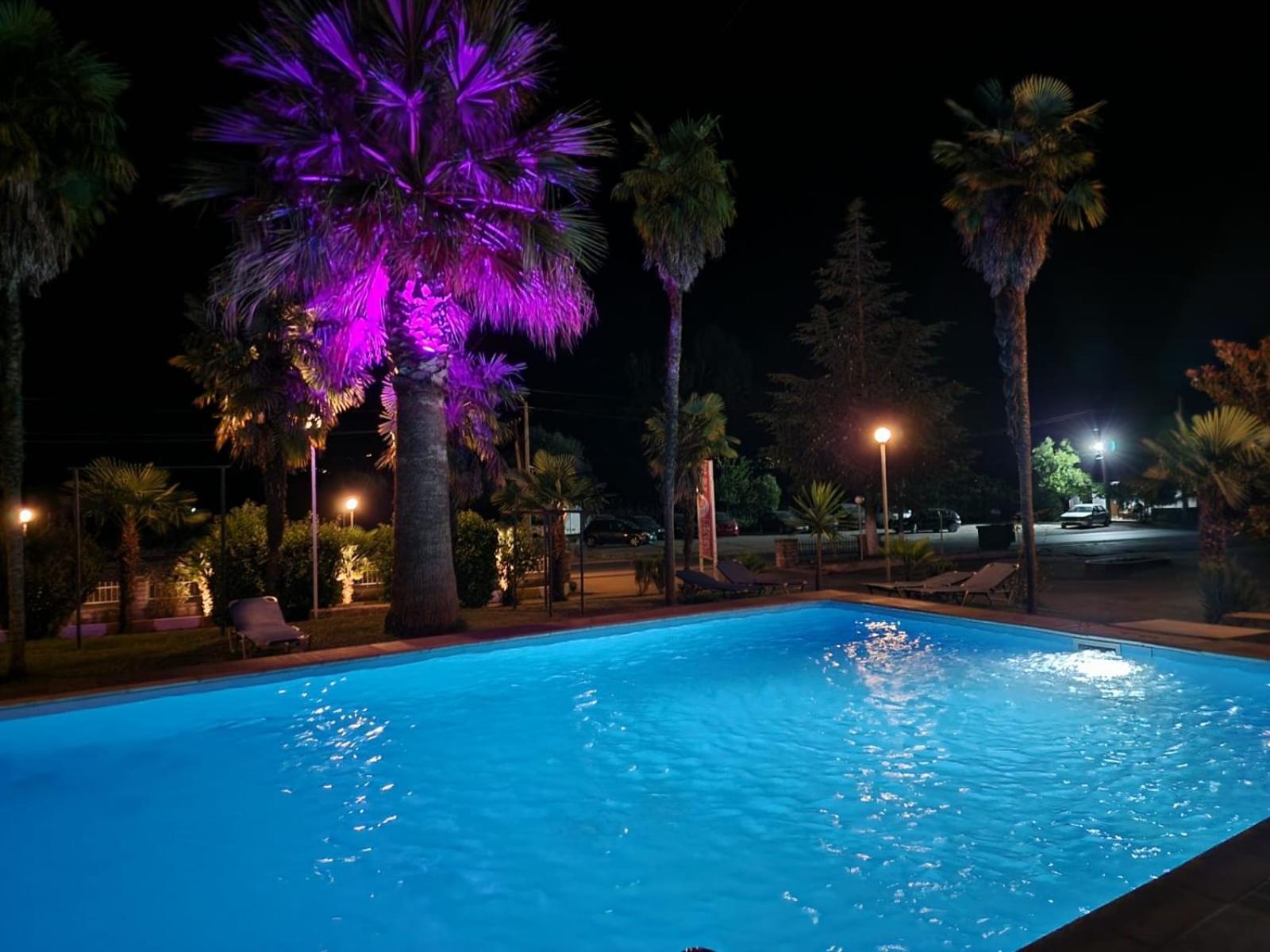 Hotel Parku I Palmave Гирокастра Экстерьер фото